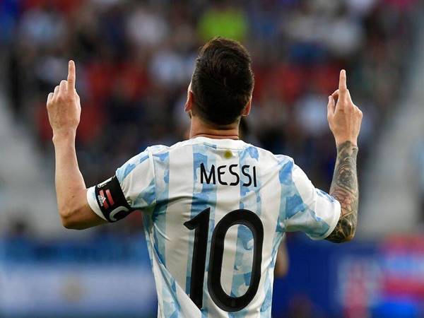 Lionel Messi mặc áo số mấy khi thi đấu? Ý nghĩa của số áo